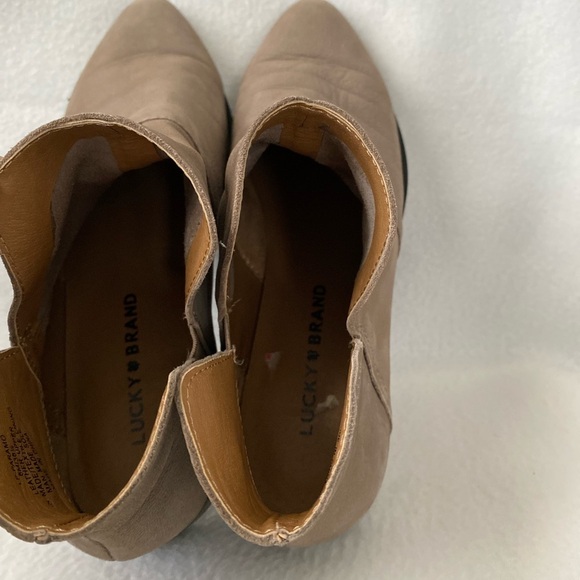 Lucky Brand Taupe Size 8M Nubuck Leather Booties - Picture 13 of 16